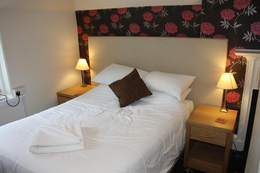 Basic Double Room